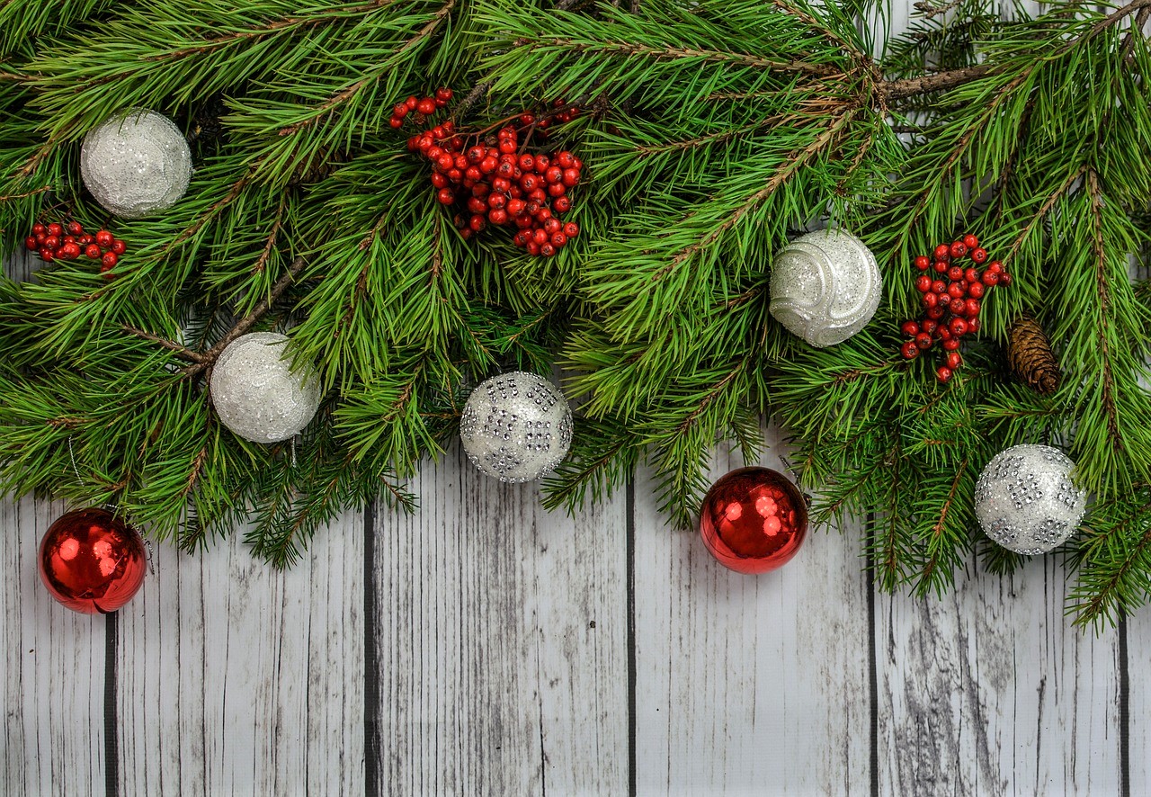 Display your holiday spirit